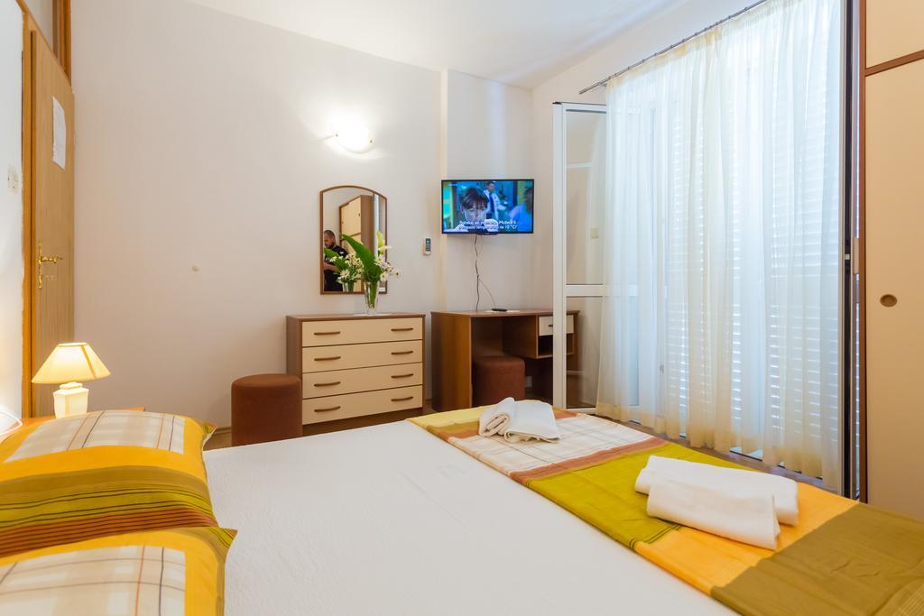 Apartments Slavica Pomena Luaran gambar
